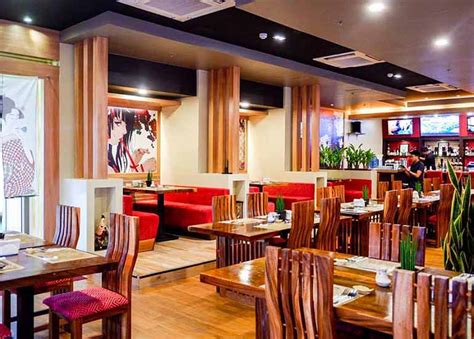 14 Specialty Restaurants in Salcedo Village, Makati .